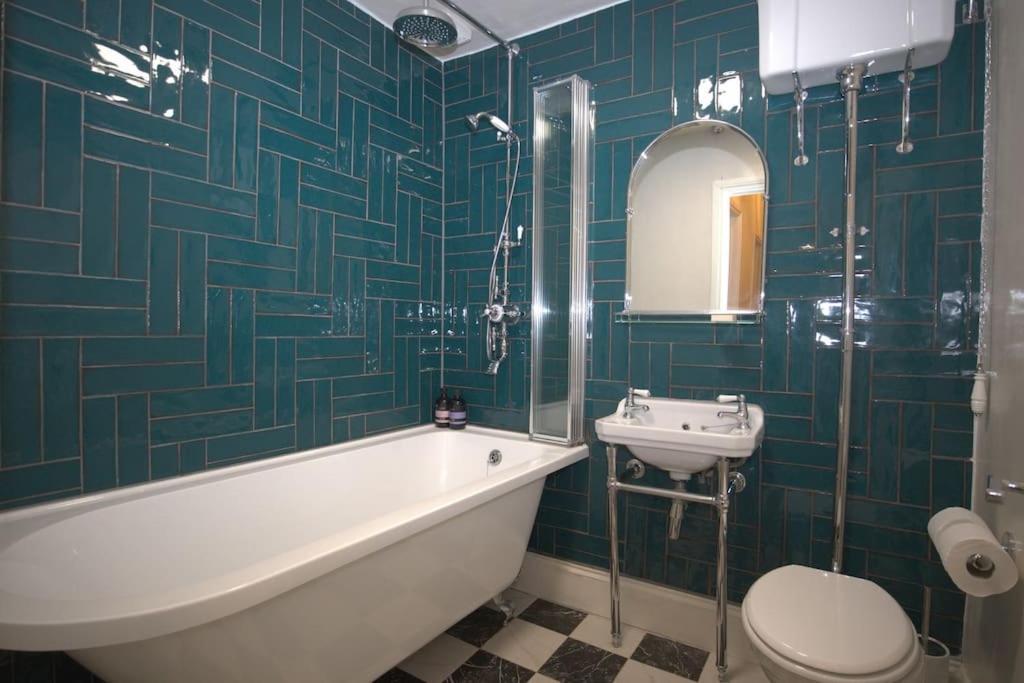 Seagulls Nest- Stylish 1 Bed Seafront Apartment Hastings Bagian luar foto